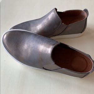 Gentle Souls Metallic Sneaker NWOT